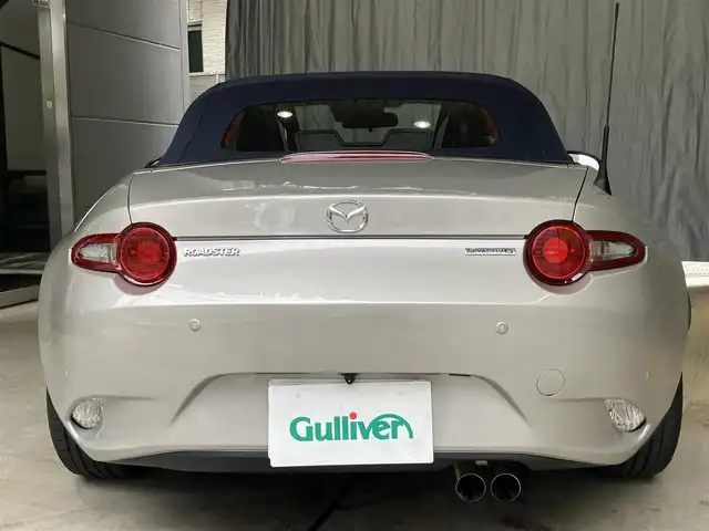 マツダ ロードスター 990S 東京都 2022(令4)年 2.4万km プラチナクォーツメタリック 特別仕様車990S/運転席フルバケットシート（オートエグゼ）/前輪ブレンボキャリパー/ディスプレイオーディオ/6速マニュアル/i-ACTIVSENSE/ブラインドスポットモニター/LEDオートマチックハイビーム/レーンキープアシスト/Rクリアランスソナー/純正16インチアルミホイール/オートライト/横滑り防止システム/ステアリングリモコン/USBポート/プッシュスタート/スマートキー/ビルトインETC/純正オーディオ/純正フロアマット