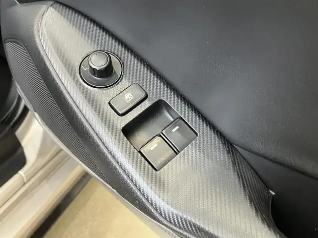 マツダ ロードスター 990S 東京都 2022(令4)年 2.4万km プラチナクォーツメタリック 特別仕様車990S/運転席フルバケットシート（オートエグゼ）/前輪ブレンボキャリパー/ディスプレイオーディオ/6速マニュアル/i-ACTIVSENSE/ブラインドスポットモニター/LEDオートマチックハイビーム/レーンキープアシスト/Rクリアランスソナー/純正16インチアルミホイール/オートライト/横滑り防止システム/ステアリングリモコン/USBポート/プッシュスタート/スマートキー/ビルトインETC/純正オーディオ/純正フロアマット
