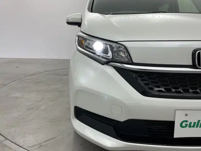 ホンダ フリード G ホンダセンシング 群馬県 2022(令4)年 2万km プラチナホワイトパール 純正９型ナビ　純正１２．８型後席モニター　バックカメラ　フルセグＴＶ　両側電動スライドドア　アダプティブクルーズコントロール　衝突被害軽減ブレーキ　レーンアシスト　ＬＥＤヘッドライト　ＥＴＣ　禁煙車