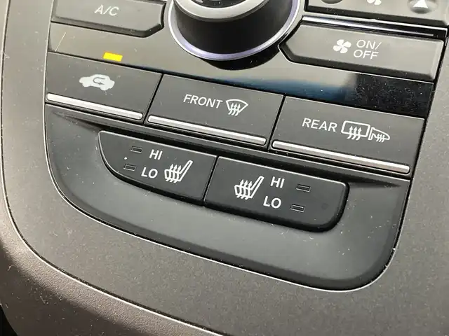 ホンダ フリード G ホンダセンシング 群馬県 2022(令4)年 2万km プラチナホワイトパール 純正９型ナビ　純正１２．８型後席モニター　バックカメラ　フルセグＴＶ　両側電動スライドドア　アダプティブクルーズコントロール　衝突被害軽減ブレーキ　レーンアシスト　ＬＥＤヘッドライト　ＥＴＣ　禁煙車