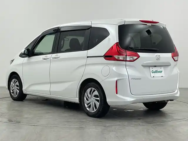 ホンダ フリード G ホンダセンシング 群馬県 2022(令4)年 2万km プラチナホワイトパール 純正９型ナビ　純正１２．８型後席モニター　バックカメラ　フルセグＴＶ　両側電動スライドドア　アダプティブクルーズコントロール　衝突被害軽減ブレーキ　レーンアシスト　ＬＥＤヘッドライト　ＥＴＣ　禁煙車