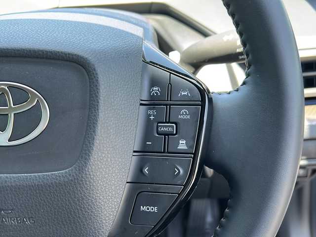 トヨタ プリウス G 茨城県 2024(令6)年 2.3万km グレー ワンオーナー/純正12.3インチディスプレイオーディオ/-Bluetooth/フルセグTV/パノラミックビューモニター/レーダークルーズコントロール/横滑り制御機能/レーントレーシングアシスト/LEDオートライト/オートマチックハイビーム/D/N席シートヒーター/純正19インチAW/ステアリングスイッチ/USBポート/スマートキー/ビルトインETC2.0/前後ドライブレコーダ－/取扱説明書/記録簿/保証書