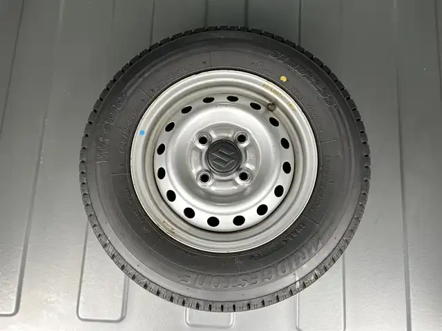 スズキ エブリイ PC リミテッド 山形県 2016(平28)年 7.1万km ブルーイッシュブラックパール3 4WD/カラーコード：ZJ3/SDナビ/（CD/AM/FM/AUX/BT/フルセグ）/4WD/純正フロアマット/純正ドアバイザー/電動格納ミラー/パワーウィンドウ/パワーステアリング/ハイルーフ/エアコン/ダブルエアバッグ/ABS/スタッドレス積み込み（鉄ホイール）