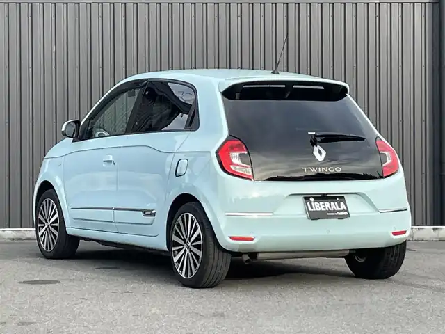 ルノー トゥインゴ インテンス 福島県 2021(令3)年 3.4万km ブルードラジェ 純正ディスプレイオーディオ/AppleCarPlay/バックカメラ/クルーズコントロール/ハーフレザーシート/シートヒーター/レーンキープ/ETC/LEDオートライト/前後ドライブレコーダー/アイドリングストップ/コーナーセンサー/純正16インチAW/リモコンキー/取扱説明書/保証書/スペアキー