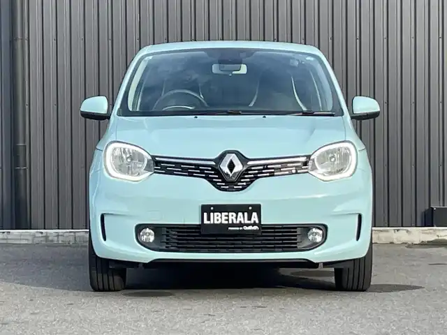 ルノー トゥインゴ インテンス 福島県 2021(令3)年 3.4万km ブルードラジェ 純正ディスプレイオーディオ/AppleCarPlay/バックカメラ/クルーズコントロール/ハーフレザーシート/シートヒーター/レーンキープ/ETC/LEDオートライト/前後ドライブレコーダー/アイドリングストップ/コーナーセンサー/純正16インチAW/リモコンキー/取扱説明書/保証書/スペアキー