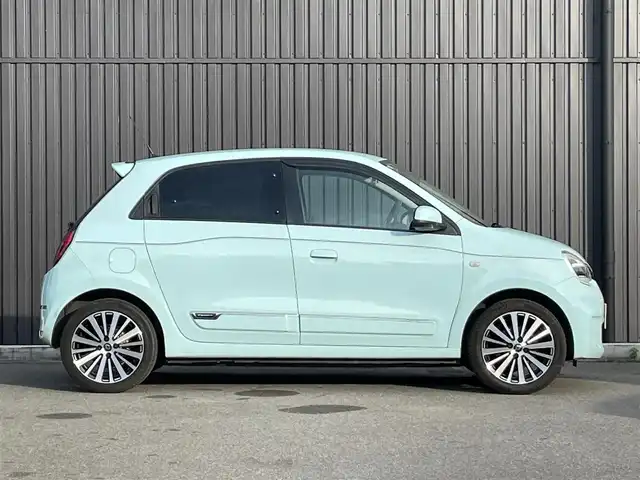 ルノー トゥインゴ インテンス 福島県 2021(令3)年 3.4万km ブルードラジェ 純正ディスプレイオーディオ/AppleCarPlay/バックカメラ/クルーズコントロール/ハーフレザーシート/シートヒーター/レーンキープ/ETC/LEDオートライト/前後ドライブレコーダー/アイドリングストップ/コーナーセンサー/純正16インチAW/リモコンキー/取扱説明書/保証書/スペアキー