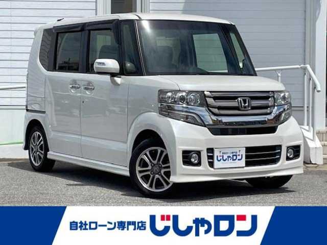 ホンダ Ｎ ＢＯＸ カスタム G Lパッケージ 富山県 2016(平28)年 9.4万km プレミアムホワイトパールⅡ (株)IDOMが運営する【じしゃロン富山店】の自社ローン専用車両になります。こちらは現金またはオートローンご利用時の価格です。自社ローンご希望の方は別途その旨お申し付け下さい/Stradaナビ/フルセグ/SD/CD/DVD/USB/Bluetooth/バックカメラ/片側パワースライドドア/ビルトインETC/横滑り防止/ステアリングスイッチ/リア席サンシェード/純正１４インチアルミホイール/HIDヘッドライト/オートライト/フォグランプ/ドアバイザー/プッシュスタート/スマートキー/スペアキー１本