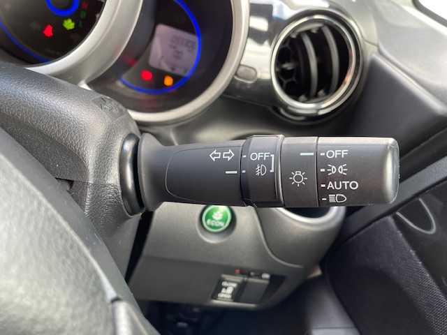 ホンダ Ｎ ＢＯＸ カスタム G Lパッケージ 富山県 2016(平28)年 9.4万km プレミアムホワイトパールⅡ (株)IDOMが運営する【じしゃロン富山店】の自社ローン専用車両になります。こちらは現金またはオートローンご利用時の価格です。自社ローンご希望の方は別途その旨お申し付け下さい/Stradaナビ/フルセグ/SD/CD/DVD/USB/Bluetooth/バックカメラ/片側パワースライドドア/ビルトインETC/横滑り防止/ステアリングスイッチ/リア席サンシェード/純正１４インチアルミホイール/HIDヘッドライト/オートライト/フォグランプ/ドアバイザー/プッシュスタート/スマートキー/スペアキー１本
