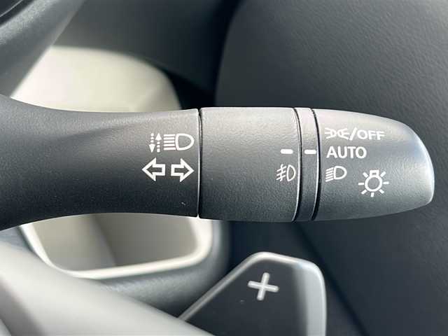 三菱 デリカミニ T プレミアム 三重県 2025(令7)年 0.1千km 緑 登録済未使用車　/純正9型ディスプレイオーディオ　/全周囲　/両側パワースライドドア　/デジタルインナーミラー/前席シートヒーター/スペアキー　/マイパイロット　/前後コーナーセンサー　/レーダークルーズコントロール/レーンキープアシスト/オートホールド/パドルシフト/ＵＳＢ給電　/ステアリングヒーター/ステアリングスイッチ/革巻きステアリング　/ダウンヒルアシストコントロール　/ＬＥＤヘッドライト/ヘッドライトレベライザー/オートライト/オートハイビーム　/ハーフレザーシート/電動格納ミラー/禁煙車