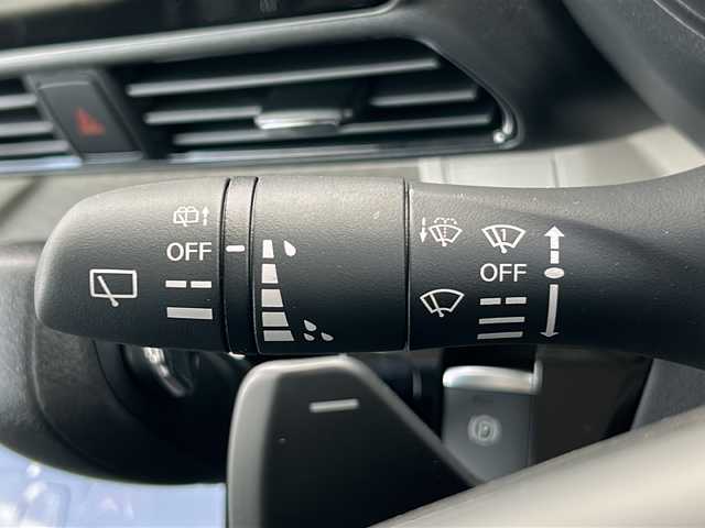 三菱 デリカミニ T プレミアム 三重県 2025(令7)年 0.1千km 緑 登録済未使用車　/純正9型ディスプレイオーディオ　/全周囲　/両側パワースライドドア　/デジタルインナーミラー/前席シートヒーター/スペアキー　/マイパイロット　/前後コーナーセンサー　/レーダークルーズコントロール/レーンキープアシスト/オートホールド/パドルシフト/ＵＳＢ給電　/ステアリングヒーター/ステアリングスイッチ/革巻きステアリング　/ダウンヒルアシストコントロール　/ＬＥＤヘッドライト/ヘッドライトレベライザー/オートライト/オートハイビーム　/ハーフレザーシート/電動格納ミラー/禁煙車