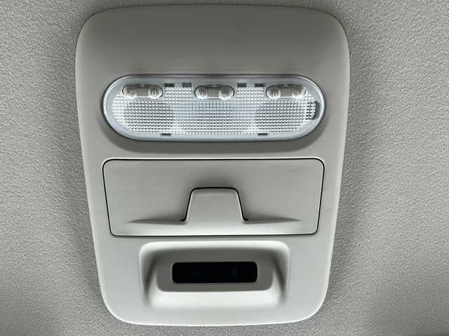 三菱 デリカミニ T プレミアム 三重県 2025(令7)年 0.1千km 緑 登録済未使用車　/純正9型ディスプレイオーディオ　/全周囲　/両側パワースライドドア　/デジタルインナーミラー/前席シートヒーター/スペアキー　/マイパイロット　/前後コーナーセンサー　/レーダークルーズコントロール/レーンキープアシスト/オートホールド/パドルシフト/ＵＳＢ給電　/ステアリングヒーター/ステアリングスイッチ/革巻きステアリング　/ダウンヒルアシストコントロール　/ＬＥＤヘッドライト/ヘッドライトレベライザー/オートライト/オートハイビーム　/ハーフレザーシート/電動格納ミラー/禁煙車