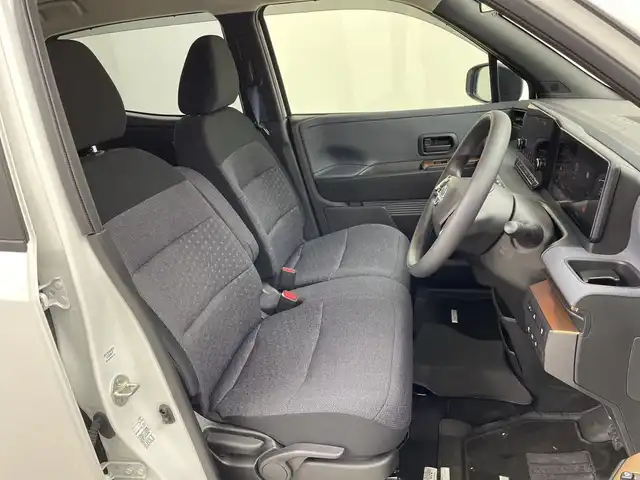 日産 サクラ G 群馬県 2024(令6)年 0.9万km チタニウムグレーM/シルキーホワイト 純正９型ナビ　全周囲カメラ　アダプティブクルーズコントロール　レーンキープアシスト　衝突被害軽減ブレーキ　オートマチックハイビーム　純正ドライブレコーダー　シートヒーター　ＥＴＣ２．０　ＬＥＤ　禁煙車
