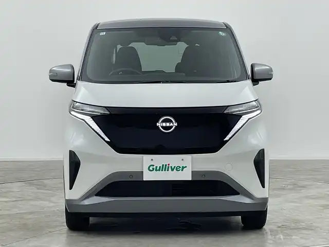 日産 サクラ G 群馬県 2024(令6)年 0.9万km チタニウムグレーM/シルキーホワイト 純正９型ナビ　全周囲カメラ　アダプティブクルーズコントロール　レーンキープアシスト　衝突被害軽減ブレーキ　オートマチックハイビーム　純正ドライブレコーダー　シートヒーター　ＥＴＣ２．０　ＬＥＤ　禁煙車