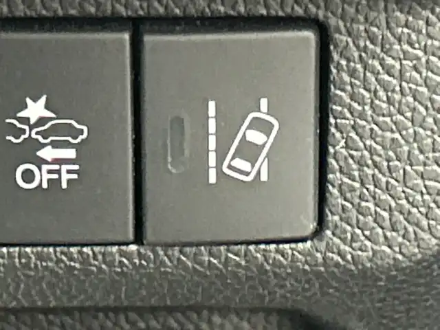 ホンダ フリード＋ G ホンダセンシング 三重県 2017(平29)年 8万km コバルトブルーパール /社外ナビ//Bluetooth/AM/FM/CD/DVD/iPod/フルセグ//ホンダセンシング//オートライト//レーダークルーズコントロール//両側パワースライドドア//レーンキープアシスト//衝突軽減ブレーキ//サンシェード//ステアリングスイッチ//プッシュスタート/スマートキー//スペアキー//サマータイヤ有