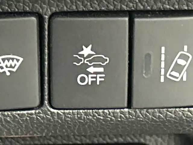 ホンダ フリード＋ G ホンダセンシング 三重県 2017(平29)年 8万km コバルトブルーパール /社外ナビ//Bluetooth/AM/FM/CD/DVD/iPod/フルセグ//ホンダセンシング//オートライト//レーダークルーズコントロール//両側パワースライドドア//レーンキープアシスト//衝突軽減ブレーキ//サンシェード//ステアリングスイッチ//プッシュスタート/スマートキー//スペアキー//サマータイヤ有