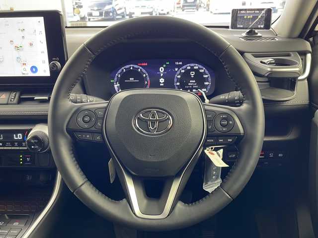 トヨタ ＲＡＶ４ G 岐阜県 2023(令5)年 0.9万km アティチュードブラックマイカ ＴＲＤエアロ（フロント・サイド・リア）/４ＷＤ　/１０．５インチディスプレイオーディオ/AM/FM/Bluetooth/フルセグTV/パノラミックビューモニター/シートベンチレーション　/ステアリングヒーター/パワーバックドア　/ビルトインＥＴＣ２．０　/デジタルインナーミラー　/前後ドラレコ　/セルスターレーダー探知機（AR-37LC）/TVキャンセラー/LEDヘッドランプ/フォグランプ/シートポジションメモリー/エアシート/純正フロアマット/純正１８AW/USB端子/トヨタセーフティーセンス/レーダークルーズコントロール/プリクラッシュセーフティ/レーントレーシングアシスト/オートマチックハイビーム/ロードサインアシスト/BSM/クリアランスソナー