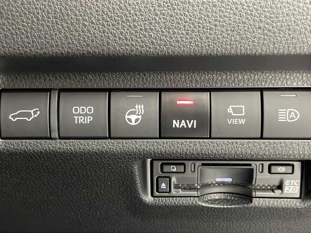 トヨタ ＲＡＶ４ G 岐阜県 2023(令5)年 0.9万km アティチュードブラックマイカ ＴＲＤエアロ（フロント・サイド・リア）/４ＷＤ　/１０．５インチディスプレイオーディオ/AM/FM/Bluetooth/フルセグTV/パノラミックビューモニター/シートベンチレーション　/ステアリングヒーター/パワーバックドア　/ビルトインＥＴＣ２．０　/デジタルインナーミラー　/前後ドラレコ　/セルスターレーダー探知機（AR-37LC）/TVキャンセラー/LEDヘッドランプ/フォグランプ/シートポジションメモリー/エアシート/純正フロアマット/純正１８AW/USB端子/トヨタセーフティーセンス/レーダークルーズコントロール/プリクラッシュセーフティ/レーントレーシングアシスト/オートマチックハイビーム/ロードサインアシスト/BSM/クリアランスソナー