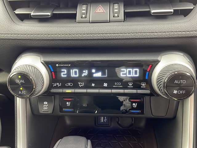 トヨタ ＲＡＶ４ G 岐阜県 2023(令5)年 0.9万km アティチュードブラックマイカ ＴＲＤエアロ（フロント・サイド・リア）/４ＷＤ　/１０．５インチディスプレイオーディオ/AM/FM/Bluetooth/フルセグTV/パノラミックビューモニター/シートベンチレーション　/ステアリングヒーター/パワーバックドア　/ビルトインＥＴＣ２．０　/デジタルインナーミラー　/前後ドラレコ　/セルスターレーダー探知機（AR-37LC）/TVキャンセラー/LEDヘッドランプ/フォグランプ/シートポジションメモリー/エアシート/純正フロアマット/純正１８AW/USB端子/トヨタセーフティーセンス/レーダークルーズコントロール/プリクラッシュセーフティ/レーントレーシングアシスト/オートマチックハイビーム/ロードサインアシスト/BSM/クリアランスソナー