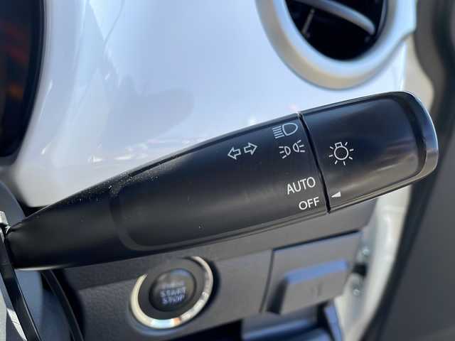 スズキ ハスラー X ターボ 岩手県 2018(平30)年 4.6万km ピュアホワイトP 純正ナビ　全周囲カメラ　Ｂｌｕｅｔｏｏｔｈ　ＣＤ／ＤＶＤ再生　ＵＳＢ接続　フルセグ　シートヒーター　ダウンヒルアシスト　純正１５ＡＷ　ＬＥＤオートライト　ドラレコ　ＥＴＣ　スマートキー　Ｆフォグランプ