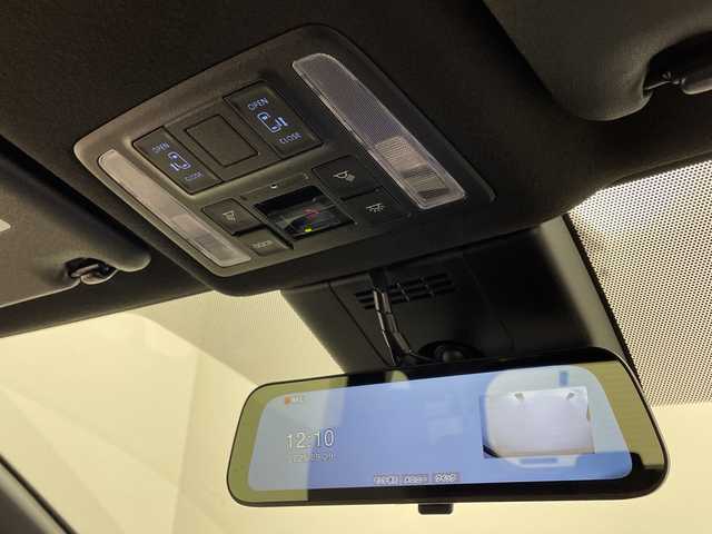 トヨタ ヴォクシー S－G 群馬県 2025(令7)年 0.6万km アティチュードブラックマイカ 純正１０．５型ナビ　寒冷地仕様　全周囲カメラ　快適利便パッケージ　トヨタチームメイト　ブラインドスポットモニター　アダプティブクルーズコントロール　前後ドライブレコーダー　ＥＴＣ２．０　ＬＥＤ　禁煙車