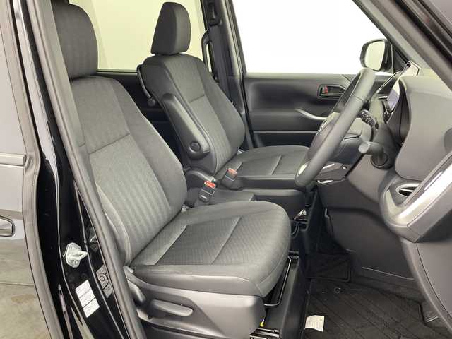 トヨタ ヴォクシー S－G 群馬県 2025(令7)年 0.6万km アティチュードブラックマイカ 純正１０．５型ナビ　寒冷地仕様　全周囲カメラ　快適利便パッケージ　トヨタチームメイト　ブラインドスポットモニター　アダプティブクルーズコントロール　前後ドライブレコーダー　ＥＴＣ２．０　ＬＥＤ　禁煙車