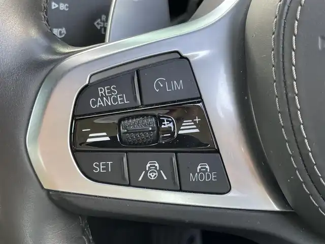 ＢＭＷ Ｘ６ xDrive35d Mスポーツ 愛知県 2020(令2)年 3.2万km カーボンブラックM ACC/メーカーナビ/Apple　Car play/TV/BT/全方位M/置充電/シートヒーター/ベンチレーター/パワーシート/シートマッサージ/ステアリングヒーター/パドルシフト/前後ドラレコ/ETC/BMWライブコックピット/保証書/取扱説明書/記録簿