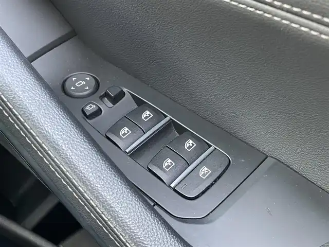 ＢＭＷ Ｘ６ xDrive35d Mスポーツ 愛知県 2020(令2)年 3.2万km カーボンブラックM ACC/メーカーナビ/Apple　Car play/TV/BT/全方位M/置充電/シートヒーター/ベンチレーター/パワーシート/シートマッサージ/ステアリングヒーター/パドルシフト/前後ドラレコ/ETC/BMWライブコックピット/保証書/取扱説明書/記録簿
