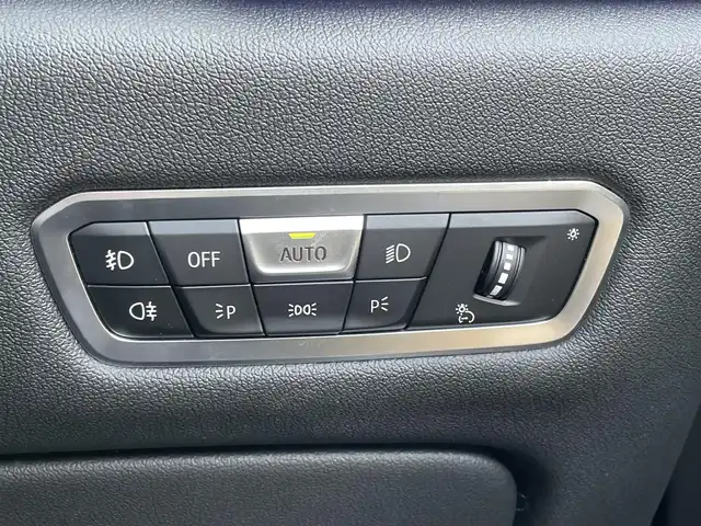 ＢＭＷ Ｘ６ xDrive35d Mスポーツ 愛知県 2020(令2)年 3.2万km カーボンブラックM ACC/メーカーナビ/Apple　Car play/TV/BT/全方位M/置充電/シートヒーター/ベンチレーター/パワーシート/シートマッサージ/ステアリングヒーター/パドルシフト/前後ドラレコ/ETC/BMWライブコックピット/保証書/取扱説明書/記録簿