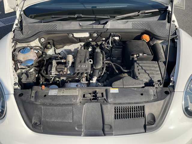 フォルクスワーゲン ザ・ビートル デザイン レザーパッケージ 山口県 2012(平24)年 10万km 白 社外HDDナビ/Bluetooth/フルセグTV/リモコンキー/キセノンライト/黒レザーシート/前席シートヒーター/クルーズコントロール/ETC/純正17インチAW/取扱説明書/スペアキー1個