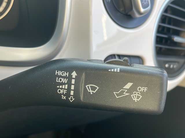 フォルクスワーゲン ザ・ビートル デザイン レザーパッケージ 山口県 2012(平24)年 10万km 白 社外HDDナビ/Bluetooth/フルセグTV/リモコンキー/キセノンライト/黒レザーシート/前席シートヒーター/クルーズコントロール/ETC/純正17インチAW/取扱説明書/スペアキー1個