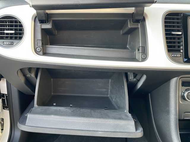 フォルクスワーゲン ザ・ビートル デザイン レザーパッケージ 山口県 2012(平24)年 10万km 白 社外HDDナビ/Bluetooth/フルセグTV/リモコンキー/キセノンライト/黒レザーシート/前席シートヒーター/クルーズコントロール/ETC/純正17インチAW/取扱説明書/スペアキー1個