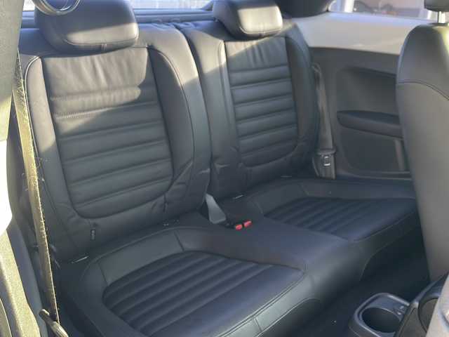 フォルクスワーゲン ザ・ビートル デザイン レザーパッケージ 山口県 2012(平24)年 10万km 白 社外HDDナビ/Bluetooth/フルセグTV/リモコンキー/キセノンライト/黒レザーシート/前席シートヒーター/クルーズコントロール/ETC/純正17インチAW/取扱説明書/スペアキー1個