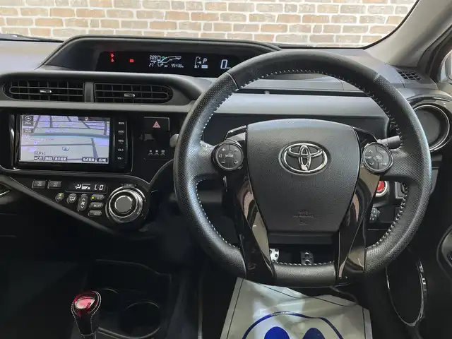 トヨタ アクア G G’s 岩手県 2016(平28)年 4.6万km ライムホワイトパールクリスタルシャイン ワンオーナー/Gs専用チューニングサスペンション/専用エクステリア/専用インテリア/アルカンターラ・合成皮革シート/Gsロゴ入り本革巻きシフトノブ/本革巻きステアリングホイール/アルミペダル/トヨタセーフティセンスC/プリクラッシュセーフティ/レーンディパーチャーアラート/オートマチックハイビーム/先行車発進告知/クルーズコントロール/横滑り防止装置/純正ナビ/フルセグTV/ステアリングスイッチ/バックカメラ/ETC/LEDヘッドランプ/LEDフォグランプ/純正１７インチアルミホイール