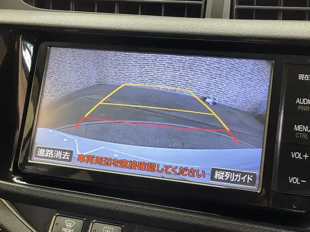 トヨタ アクア G G’s 岩手県 2016(平28)年 4.6万km ライムホワイトパールクリスタルシャイン ワンオーナー/Gs専用チューニングサスペンション/専用エクステリア/専用インテリア/アルカンターラ・合成皮革シート/Gsロゴ入り本革巻きシフトノブ/本革巻きステアリングホイール/アルミペダル/トヨタセーフティセンスC/プリクラッシュセーフティ/レーンディパーチャーアラート/オートマチックハイビーム/先行車発進告知/クルーズコントロール/横滑り防止装置/純正ナビ/フルセグTV/ステアリングスイッチ/バックカメラ/ETC/LEDヘッドランプ/LEDフォグランプ/純正１７インチアルミホイール