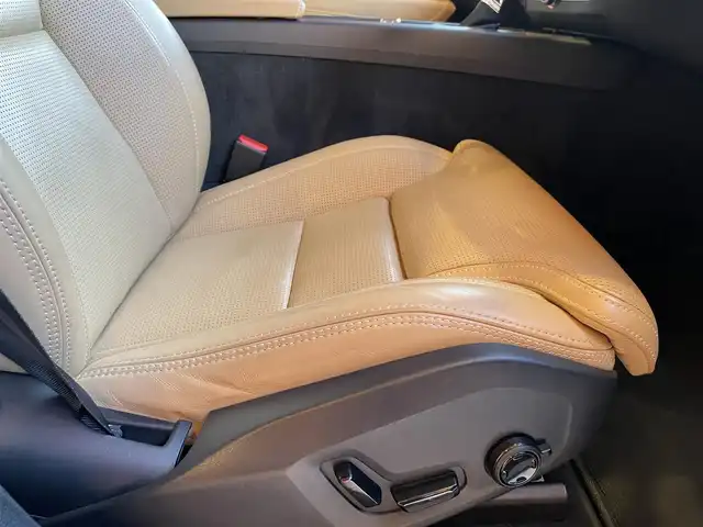 ボルボ ＸＣ６０ D4 AWD インスクリプション 愛知県 2020(令2)年 5.3万km オニキスブラックP パノラマサンルーフ/純正ナビ/フルセグTV/360度カメラ/Bowers＆Wilkinsサウンド/Bluetooth/茶革シート/シートヒーター/シートベンチレーション/ハンドルヒーター/ヘッドアップディスプレイ/ACC/LKA/BSM/純正19AW