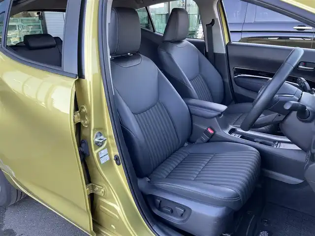 トヨタ アクア Z 東京都 2022(令4)年 0.9万km ブラスゴールドメタリック 純正10.5インチ大型ナビ/・AppleCarplay/・AndroidAuto/・Miracast/・Bluetooth接続/・フルセグTV/Toyota Safety Sense/・PCS(プリクラッシュセーフティー)/・LTA(レーントレーシングアシスト)/・RSA(ロードサインアシスト)/レーダークルーズコントロール（全車速追従機能付き）/BSM(ブラインドスポットモニター)/RCTA(リアクロストラフィックアラート)/PKSB(パーキングサポートブレーキ)/AHB(オートマチックハイビーム)/先行車発進告知機能/クリアランスソナー/ドライブレコーダ（F-CAM））/全方位モニター/ビルトインETC/レーダー探知（Yupiteru））/純正フロアマット/純正15インチアルミホイール/D席パワーシート/シートヒーター/ハンドルヒーター/100V充電/スマートキー/スペアキー/４WD/保証書/取扱説明書