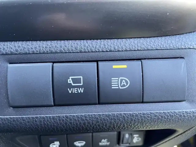 トヨタ アクア Z 東京都 2022(令4)年 0.9万km ブラスゴールドメタリック 純正10.5インチ大型ナビ/・AppleCarplay/・AndroidAuto/・Miracast/・Bluetooth接続/・フルセグTV/Toyota Safety Sense/・PCS(プリクラッシュセーフティー)/・LTA(レーントレーシングアシスト)/・RSA(ロードサインアシスト)/レーダークルーズコントロール（全車速追従機能付き）/BSM(ブラインドスポットモニター)/RCTA(リアクロストラフィックアラート)/PKSB(パーキングサポートブレーキ)/AHB(オートマチックハイビーム)/先行車発進告知機能/クリアランスソナー/ドライブレコーダ（F-CAM））/全方位モニター/ビルトインETC/レーダー探知（Yupiteru））/純正フロアマット/純正15インチアルミホイール/D席パワーシート/シートヒーター/ハンドルヒーター/100V充電/スマートキー/スペアキー/４WD/保証書/取扱説明書