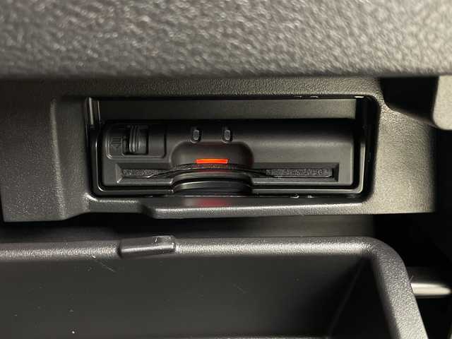 日産 セレナ ハイウェイスターVセレクションⅡ 埼玉県 2019(令1)年 4.6万km ブリリアントホワイトパール フリップダウンモニター/プロパイロット　/純正ナビ　/全方位カメラ/両側電動スライドドア　/衝突軽減ブレーキ　/駐車支援システム/レーンキープアシスト　/コーナーセンサー　/ビルトインＥＴＣ　/ドライブレコーダー　/純正フロアマット　/標識認識