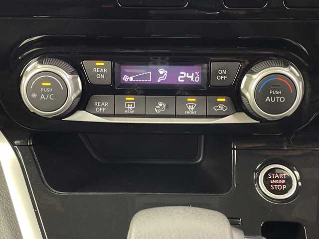 日産 セレナ ハイウェイスターVセレクションⅡ 埼玉県 2019(令1)年 4.6万km ブリリアントホワイトパール フリップダウンモニター/プロパイロット　/純正ナビ　/全方位カメラ/両側電動スライドドア　/衝突軽減ブレーキ　/駐車支援システム/レーンキープアシスト　/コーナーセンサー　/ビルトインＥＴＣ　/ドライブレコーダー　/純正フロアマット　/標識認識