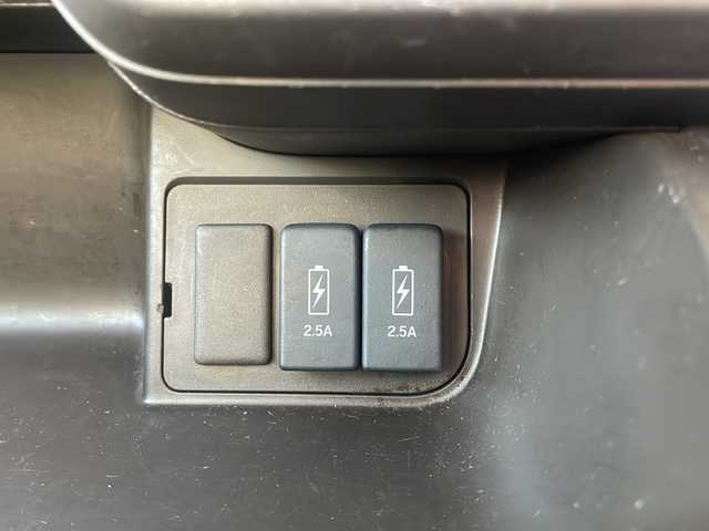 ホンダ Ｎ ＢＯＸ L 鹿児島県 2023(令5)年 2.1万km パール 社外オーディオ/Ｂｌｕｅｔｏｏｔｈ接続/ＣＤ再生可能/バックカメラ/両側パワースライドドア/コーナーセンサー/オートライト/スマートキー/スペアキー