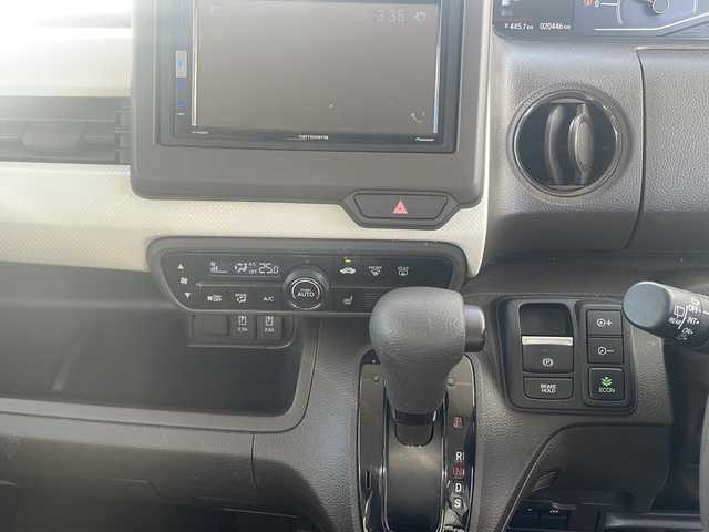 ホンダ Ｎ ＢＯＸ L 鹿児島県 2023(令5)年 2.1万km パール 社外オーディオ/Ｂｌｕｅｔｏｏｔｈ接続/ＣＤ再生可能/バックカメラ/両側パワースライドドア/コーナーセンサー/オートライト/スマートキー/スペアキー