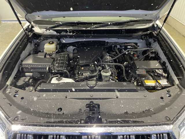 トヨタ ランドクルーザー プラド TX Lパッケージ 秋田県 2021(令3)年 4万km ホワイトパールクリスタルシャイン ・禁煙車両/・４WD/・純正ナビ/・フルセグTV（CD・DVD再生可）/・Bluetooth/・バックカメラ/・サンルーフ/・前席パワーシート/・前席シートヒーター/・レザーシート/・ETC/・追従式クルーズコントロール/・前後コーナーセンサー/・夏タイヤ積込み