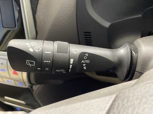 トヨタ ランドクルーザー プラド TX Lパッケージ 秋田県 2021(令3)年 4万km ホワイトパールクリスタルシャイン ・禁煙車両/・４WD/・純正ナビ/・フルセグTV（CD・DVD再生可）/・Bluetooth/・バックカメラ/・サンルーフ/・前席パワーシート/・前席シートヒーター/・レザーシート/・ETC/・追従式クルーズコントロール/・前後コーナーセンサー/・夏タイヤ積込み