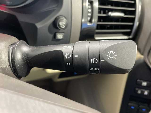 トヨタ ランドクルーザー プラド TX Lパッケージ 秋田県 2021(令3)年 4万km ホワイトパールクリスタルシャイン ・禁煙車両/・４WD/・純正ナビ/・フルセグTV（CD・DVD再生可）/・Bluetooth/・バックカメラ/・サンルーフ/・前席パワーシート/・前席シートヒーター/・レザーシート/・ETC/・追従式クルーズコントロール/・前後コーナーセンサー/・夏タイヤ積込み