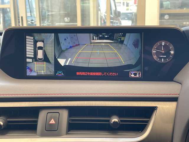 レクサス ＵＸ 250h Fスポーツ 埼玉県 2019(平31)年 2.5万km マーキュリーグレーマイカ 衝突軽減ブレーキ /純正ナビ/　CD/DVD/BT/フルセグ /バック/フロント/サイドカメラ /パワーバックドア /レーダークルーズコントロール /LED /革シート /メモリーシート /シートヒーター /ワイヤレス充電 /ステアリングヒーター/パドルシフト /純正ETC2.0 /禁煙