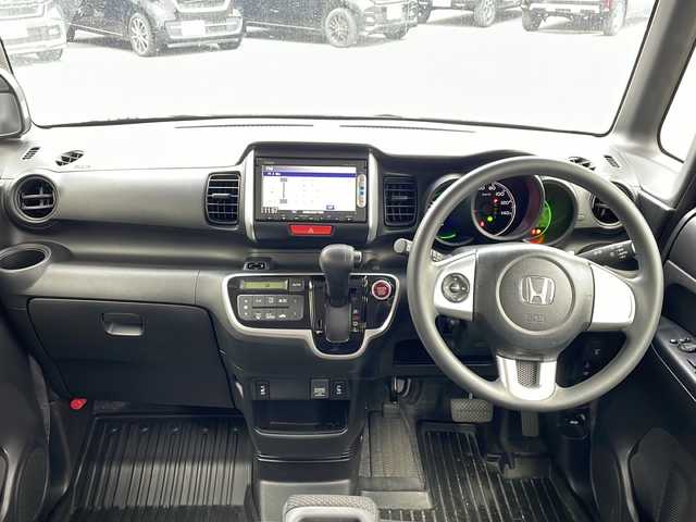 ホンダ Ｎ ＢＯＸ G Lパッケージ 新潟県 2015(平27)年 5.4万km プレミアムホワイトパールⅡ 4WD/メモリナビ:VXM-155VSi/（Bluetooth/FM/AM/ワンセグ）/バックカメラ/D/N席シートヒーター/両側パワースライドドア/純正14インチアルミホイール/プッシュスタート/ドアバイザー/社外ETC/HIDヘッドライト/オートライト/オートエアコン/衝突軽減ブレーキ