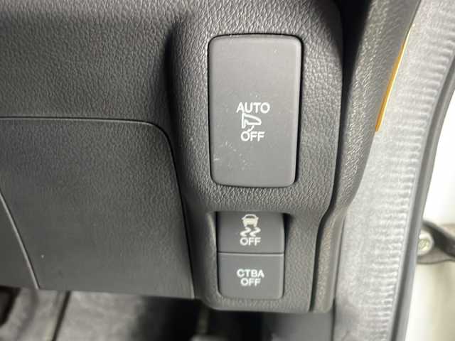 ホンダ Ｎ ＢＯＸ G Lパッケージ 新潟県 2015(平27)年 5.4万km プレミアムホワイトパールⅡ 4WD/メモリナビ:VXM-155VSi/（Bluetooth/FM/AM/ワンセグ）/バックカメラ/D/N席シートヒーター/両側パワースライドドア/純正14インチアルミホイール/プッシュスタート/ドアバイザー/社外ETC/HIDヘッドライト/オートライト/オートエアコン/衝突軽減ブレーキ