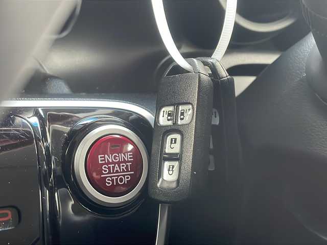 ホンダ Ｎ ＢＯＸ G Lパッケージ 新潟県 2015(平27)年 5.4万km プレミアムホワイトパールⅡ 4WD/メモリナビ:VXM-155VSi/（Bluetooth/FM/AM/ワンセグ）/バックカメラ/D/N席シートヒーター/両側パワースライドドア/純正14インチアルミホイール/プッシュスタート/ドアバイザー/社外ETC/HIDヘッドライト/オートライト/オートエアコン/衝突軽減ブレーキ