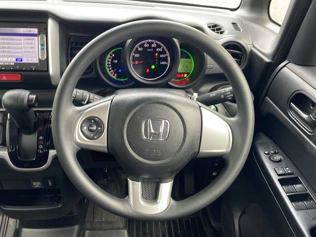 ホンダ Ｎ ＢＯＸ G Lパッケージ 新潟県 2015(平27)年 5.4万km プレミアムホワイトパールⅡ 4WD/メモリナビ:VXM-155VSi/（Bluetooth/FM/AM/ワンセグ）/バックカメラ/D/N席シートヒーター/両側パワースライドドア/純正14インチアルミホイール/プッシュスタート/ドアバイザー/社外ETC/HIDヘッドライト/オートライト/オートエアコン/衝突軽減ブレーキ