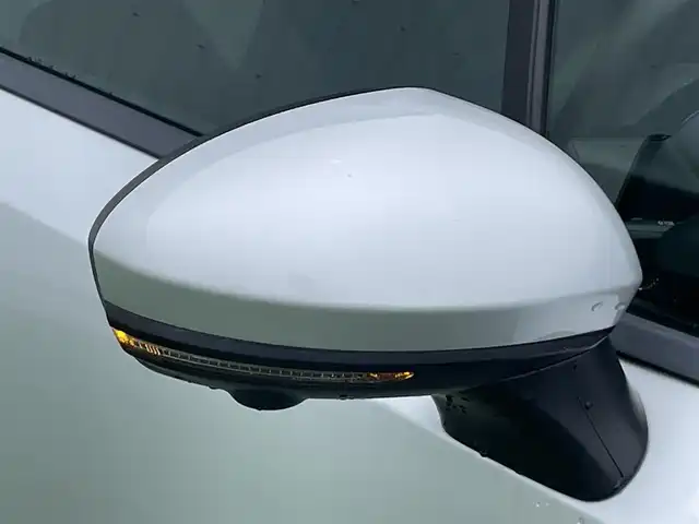 日産 ノート S 香川県 2021(令3)年 4.6万km ブリリアントシルバー 純正ディスプレイオーディオ/Bluetooth Audio/USB接続/アラウンドビューモニター/デジタルインナーミラー/スマートキーx2/プッシュスタート/衝突被害軽減ブレーキ/ブラインドスポットモニター/コーナーセンサー/ETC/LEDライト/オートライト